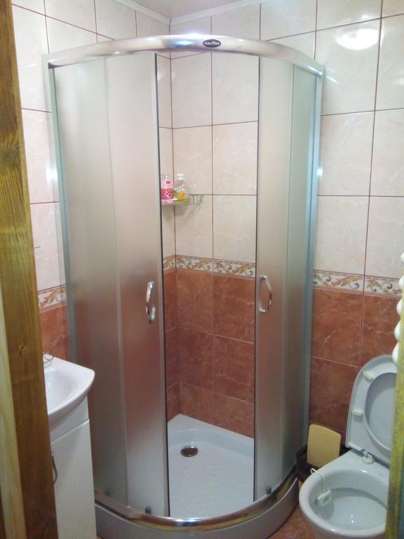 Opryshky Homestay Tatariv