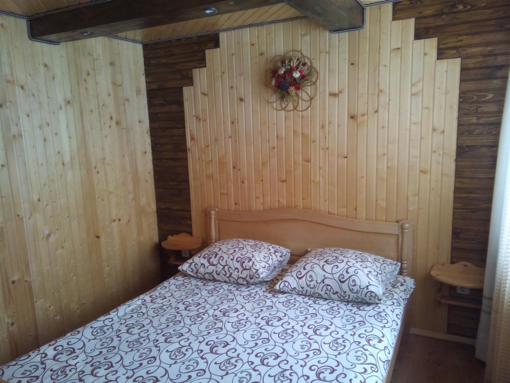 Homestay Opryshky *